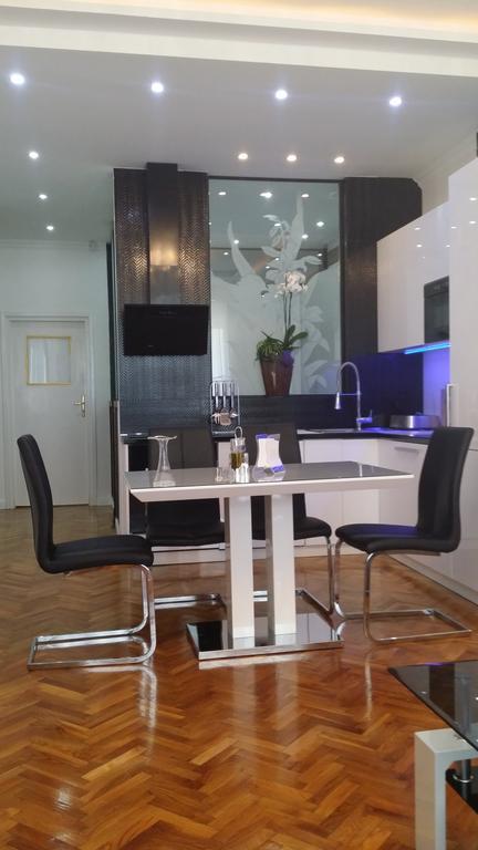 Bp Budapest Apartments ภายนอก รูปภาพ